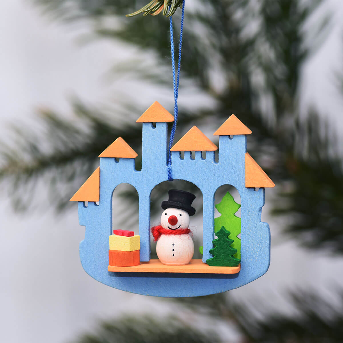 City Gate Ornament with snowman