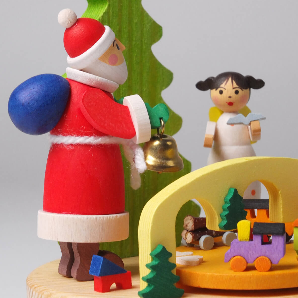 Music Box 'Santa Claus with Christ child'